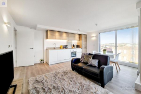 Luxury New 2 Bed/2 Bathroom Flat With Balcony Barnet